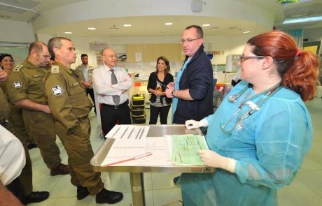 אלוף פיקוד העורף ביקר במרכז הרפואי לגליל והתרשם מההיערכות לחירום