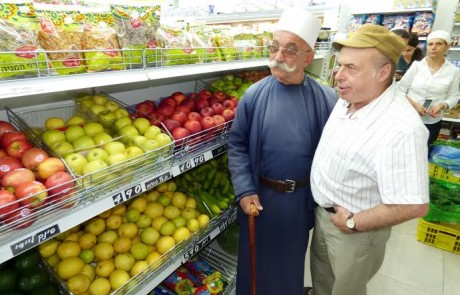 במעמד יו"ר הסוכנות היהודית נתן שרנסקי נחנך הסניף הצפוני הראשון של רשת המזון החברתית 'צרכניית העיר'