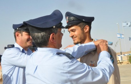 סג"מ רזי מג'וליס שובץ בין הקצינים הראשונים שיתפעלו את מערכת ההגנה האווירית 'קלע דוד'