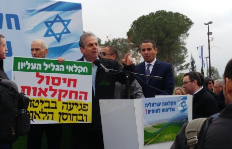 מתכוננים למאבק על ההחלטה לייקר את המים: כינוס חירום לחקלאים והרשויות במבואות חרמון והגליל העליון