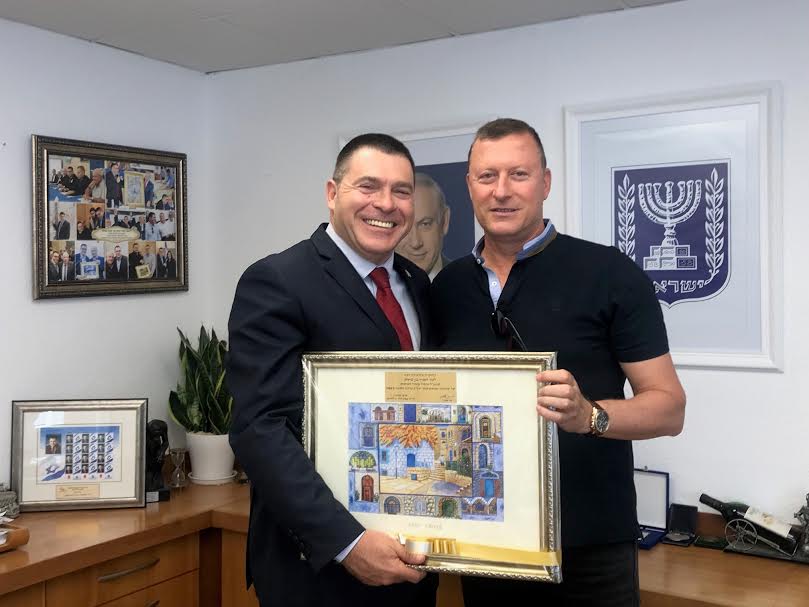אוחנה מתכנן מהפכת חינוך בצפת:"לא מוכן שתלמידים ילמדו בתנאים ירודים"