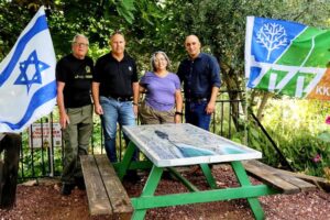 מצפה נמרוד שולחנות